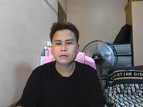 Snapshot of tipsy_butter chatting on 06-13-26, 06:22 tipsy butter online show from 06-13-26, 06:22