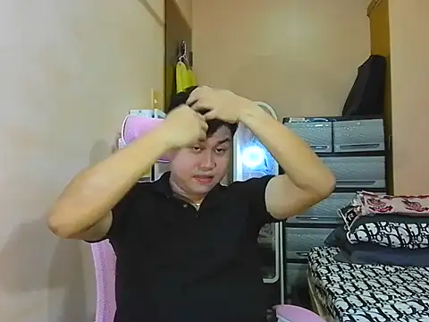 Snapshot of tipsy_butter chatting on 05-26-26, 07:50 tipsy butter online show from 05-26-26, 07:50