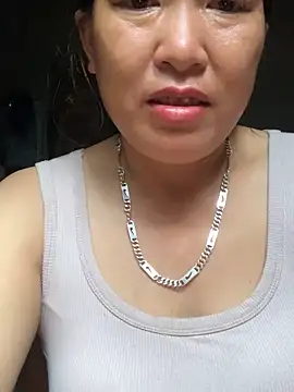Snapshot of candy-beo chatting on 05-15-26, 11:47 candy-beo online show from 05-15-26, 11:47