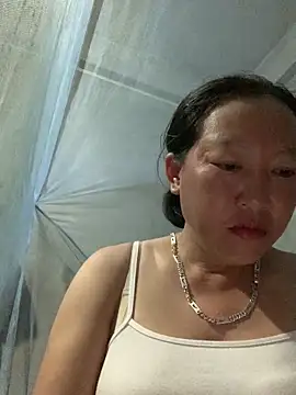 Snapshot of candy-beo chatting on 05-17-26, 08:09 candy-beo online show from 05-17-26, 08:09