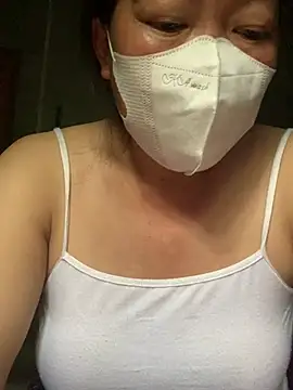 Snapshot of candy-beo chatting on 06-15-26, 07:30 candy-beo online show from 06-15-26, 07:30