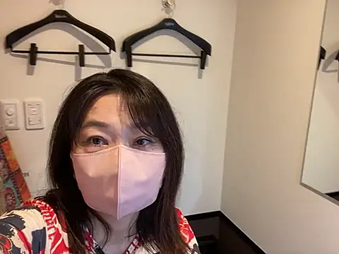 Snapshot of lemonade_madame chatting on 06-19-26, 12:38 lemonade madame online show from 06-19-26, 12:38