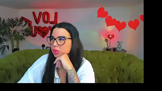 Salty  Queen online show from 04-07-26, 06:48