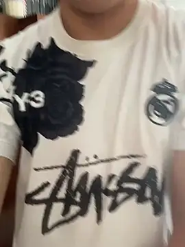 YorSexboy777 online show from 04-04-26, 10:44