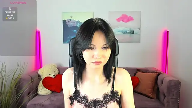 LilySparkls online show from 05-28-26, 12:55