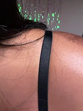 AreeAmor online show from 04-13-26, 12:20