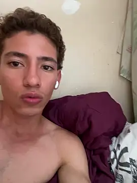 Gaby1823 online show from 04-11-26, 07:28