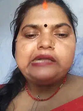 Snapshot of Desi_hot_bhabhi01 chatting on 05-21-26, 06:55 Desi hot bhabhi01 online show from 05-21-26, 06:55