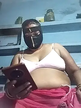 Snapshot of Desi_hot_bhabhi01 chatting on 04-29-26, 04:22 Desi hot bhabhi01 online show from 04-29-26, 04:22