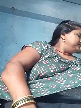 Snapshot of Desi_hot_bhabhi01 chatting on 05-06-26, 06:17 Desi hot bhabhi01 online show from 05-06-26, 06:17