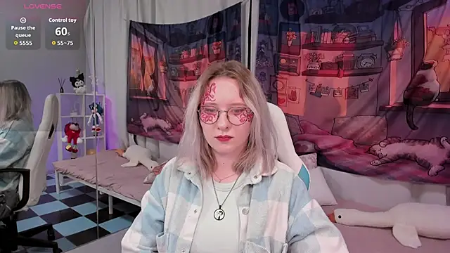 Snapshot of chatting on 04-06-26, 05:14 online show from 04-06-26, 05:14