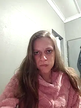 Snapshot of Skymadison6 chatting on 04-30-26, 12:39 Skymadison6 online show from 04-30-26, 12:39