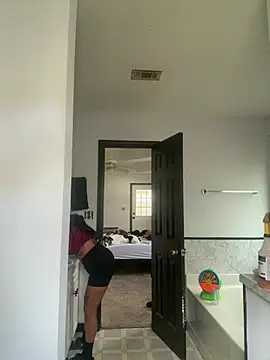Controllercutie online show from 07-22-26, 02:52