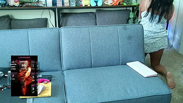 Controllercutie online show from 06-30-26, 04:18