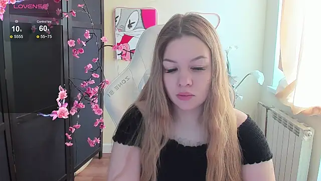 Snapshot of AmeliePeach chatting on 04-30-26, 01:56 AmeliePeach online show from 04-30-26, 01:56