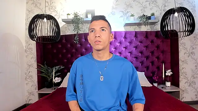 Snapshot of Dylan_ross_ chatting on 04-08-26, 07:04 Dylan ross online show from 04-08-26, 07:04