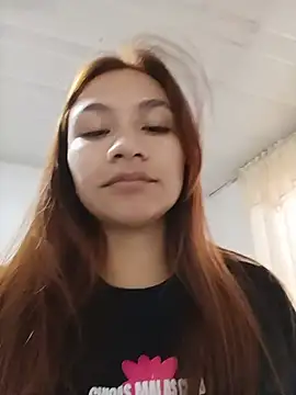 Snapshot of Leticia_Hinkley_ chatting on 05-19-26, 10:28 Leticia Hinkley online show from 05-19-26, 10:28
