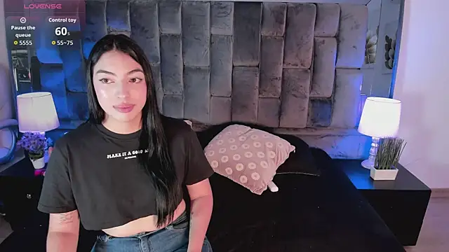 Ashly bloom  online show from 06-25-26, 03:04