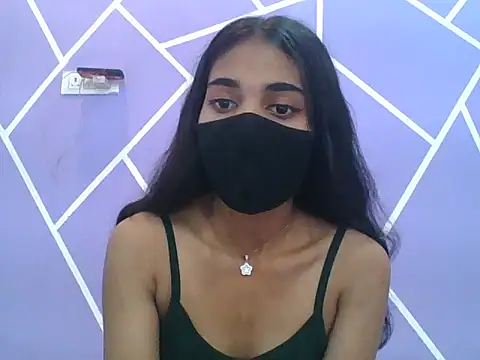 Shanaya xo online show from 07-25-26, 11:05