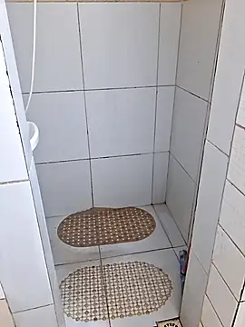 leoxxxgato online show from 04-05-26, 08:59