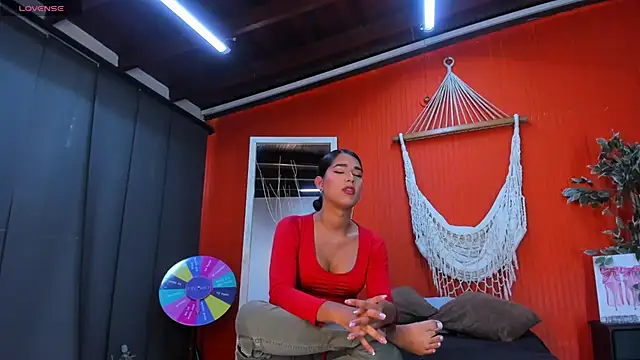Snapshot of liahspencer chatting on 05-18-26, 04:12 liahspencer online show from 05-18-26, 04:12