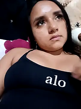 Valentina Narvaez online show from 05-14-26, 06:38
