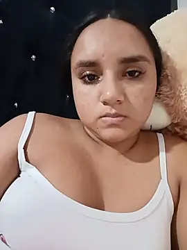 Valentina Narvaez online show from 06-10-26, 07:59