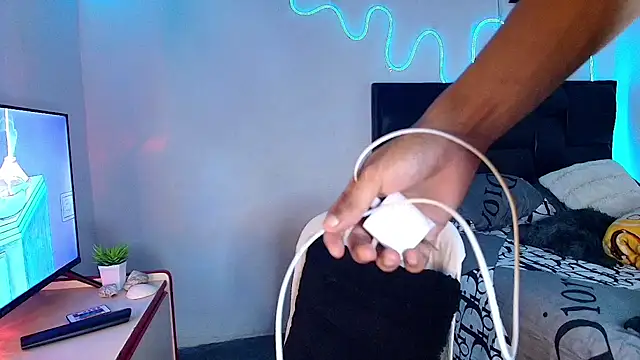 Ethan Noa online show from 04-22-26, 07:20