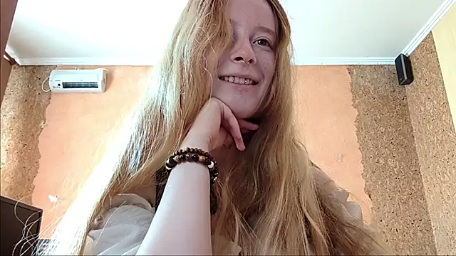 Snapshot of KateVibe_01 chatting on 05-19-26, 11:23 KateVibe 01 online show from 05-19-26, 11:23