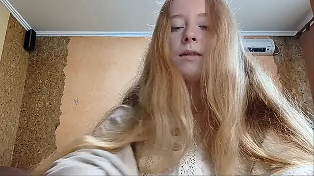 Snapshot of KateVibe_01 chatting on 06-27-26, 12:38 KateVibe 01 online show from 06-27-26, 12:38