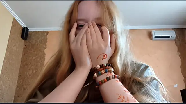 Snapshot of KateVibe_01 chatting on 07-04-26, 04:30 KateVibe 01 online show from 07-04-26, 04:30