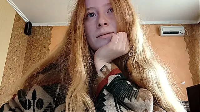 Snapshot of KateVibe_01 chatting on 05-29-26, 02:06 KateVibe 01 online show from 05-29-26, 02:06