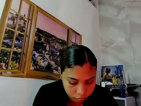 Snapshot of EllyBloom chatting on 04-14-26, 01:38 EllyBloom online show from 04-14-26, 01:38