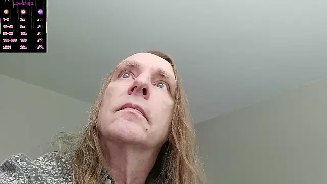 Snapshot of Magnus_Luv chatting on 06-02-26, 06:41 Magnus Luv online show from 06-02-26, 06:41