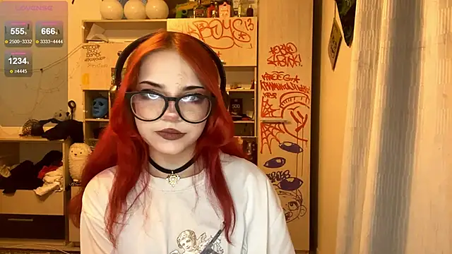 Snapshot of RedHeadCat chatting on 06-07-26, 12:27 RedHeadCat online show from 06-07-26, 12:27