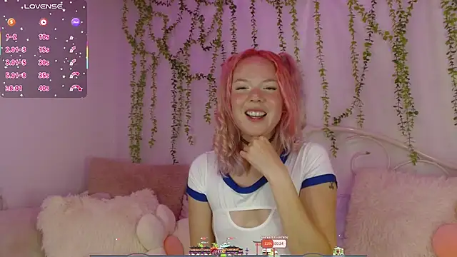 hexbunnie online show from 07-29-26, 02:44