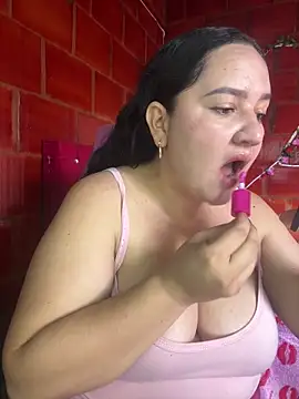 Snapshot of Fresita-12 chatting on 05-27-26, 06:48 Fresita-12 online show from 05-27-26, 06:48