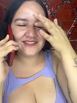 Snapshot of Fresita-12 chatting on 06-10-26, 06:47 Fresita-12 online show from 06-10-26, 06:47