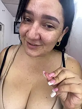 Snapshot of Fresita-12 chatting on 05-02-26, 02:50 Fresita-12 online show from 05-02-26, 02:50