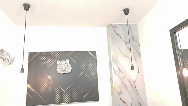 Snapshot of GoldenDesireX_ chatting on 05-17-26, 06:52 GoldenDesireX online show from 05-17-26, 06:52