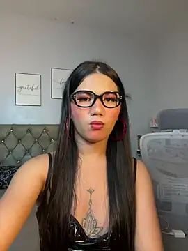 JassmineLove online show from 06-25-26, 08:19