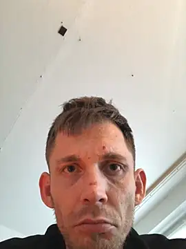 freddy089089 online show from 04-05-26, 05:47