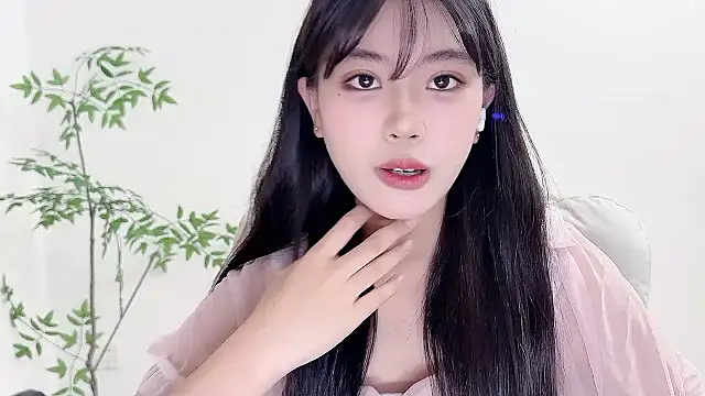 Snapshot of Kitteovo chatting on 05-07-26, 03:11 Kitteovo online show from 05-07-26, 03:11