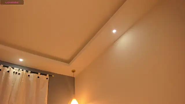 sweetkimmie  online show from 04-09-26, 12:00