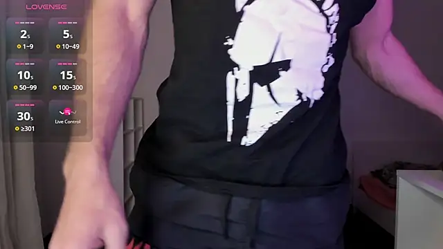 Snapshot of Paul_Rolex chatting on 03-08-26, 07:55 Paul Rolex online show from 03-08-26, 07:55