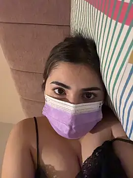 AnnieCartier online show from 04-19-26, 06:10