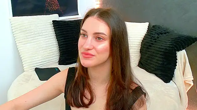 Snapshot of Amira_a chatting on 06-03-26, 04:24 Amira a online show from 06-03-26, 04:24