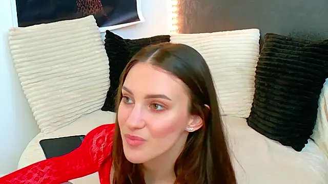 Snapshot of Amira_a chatting on 05-01-26, 04:39 Amira a online show from 05-01-26, 04:39