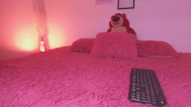 Addela  online show from 06-11-26, 04:04