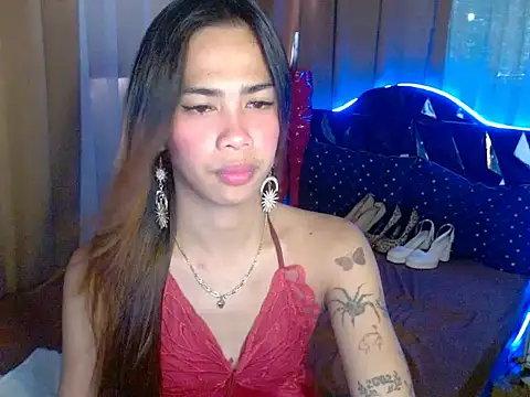 Snapshot of IvoneGodWill chatting on 05-18-26, 08:30 IvoneGodWill online show from 05-18-26, 08:30